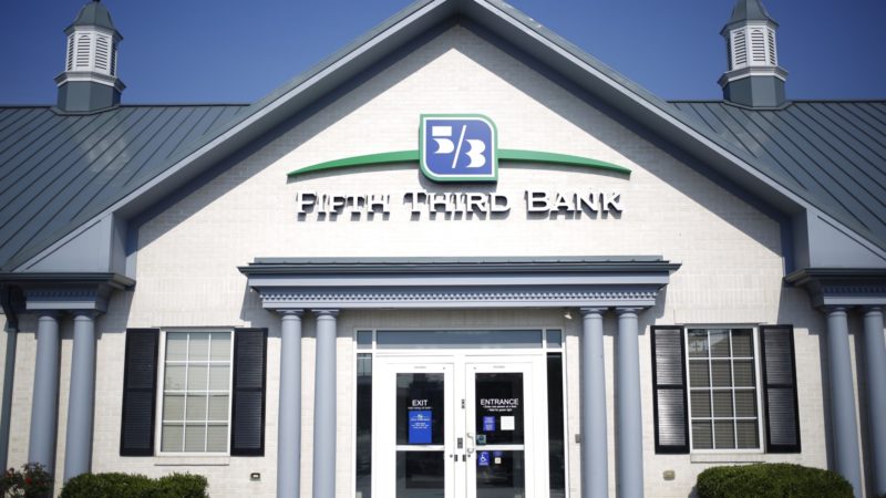Fifth Third takes 'head-to-head' approach with fintechs, big banks