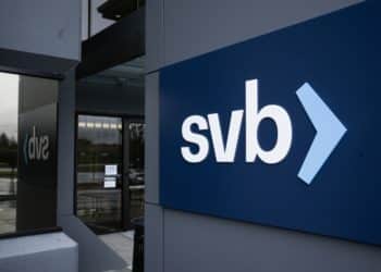 Silicon Valley Bank headquarters in Santa Clara, California, US, on Friday, March 10, 2023. Silicon Valley Bank became the biggest US bank failure in more than a decade, after its long-established customer base of tech startups grew worried and yanked deposits. Photographer: Philip Pacheco/Bloomberg