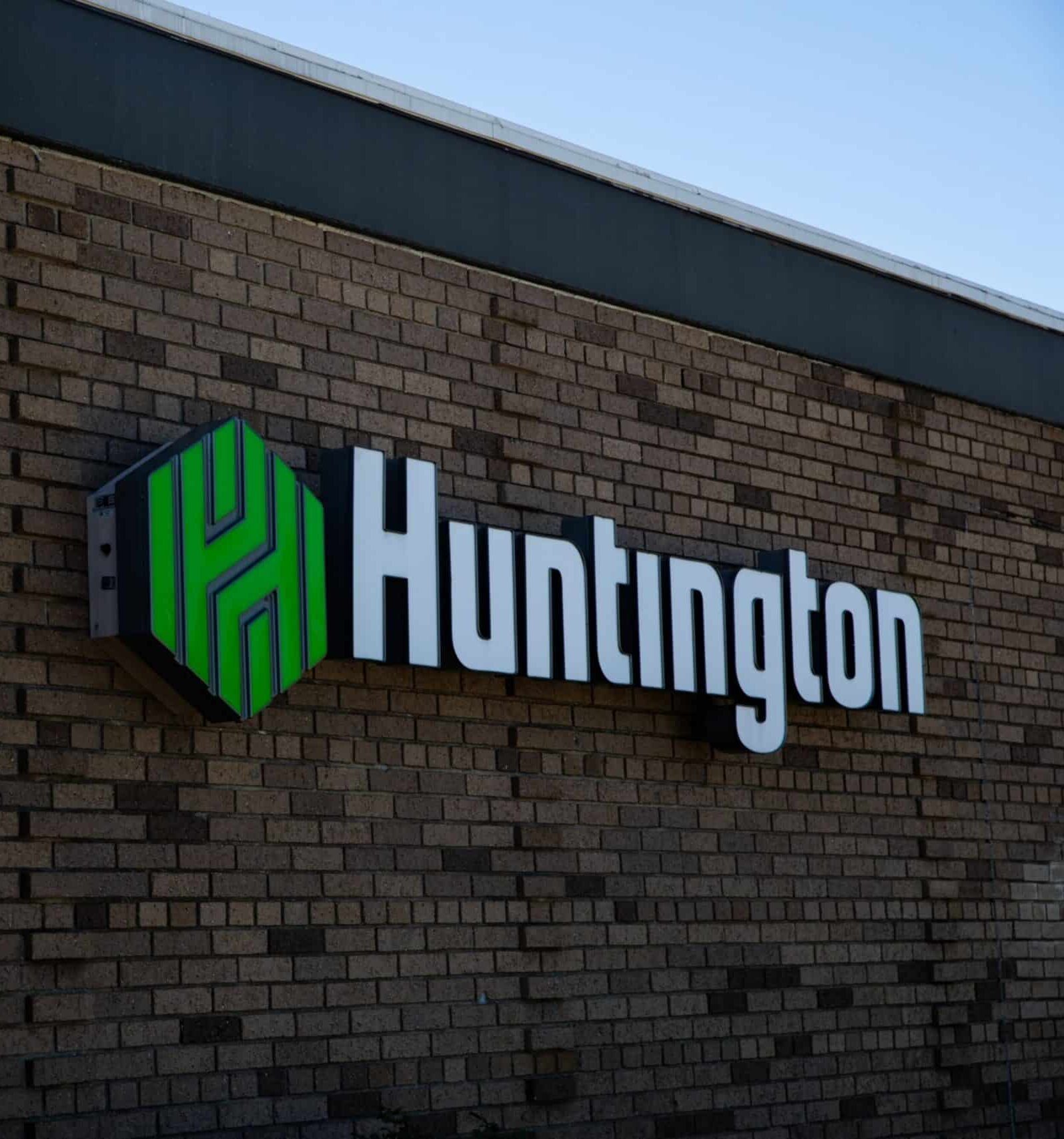 Huntington Bank’s 1866 Studio agents help entrepreneurs incorporate businesses